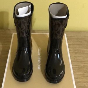 Authentic Michael Kors women rain boots size7